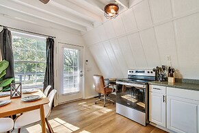 A-frame Home ~ 6 Mi to Tennessee River!