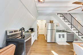 A-frame Home ~ 6 Mi to Tennessee River!