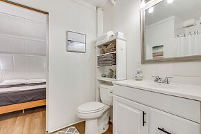 A-frame Home ~ 6 Mi to Tennessee River!