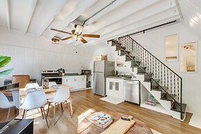 A-frame Home ~ 6 Mi to Tennessee River!