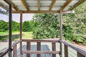 A-frame Home ~ 6 Mi to Tennessee River!