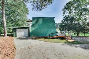 A-frame Home ~ 6 Mi to Tennessee River!