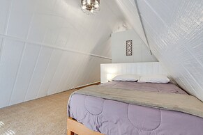 A-frame Home ~ 6 Mi to Tennessee River!