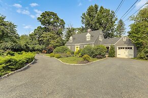 Princeton Home w/ Patio: Pets Welcome!