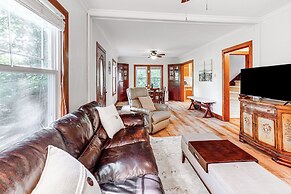 Secluded Crown Point Haven Near Golfing & Parks!