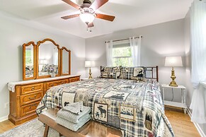 Near Trails + Wineries: Victor Getaway w/ Fire Pit