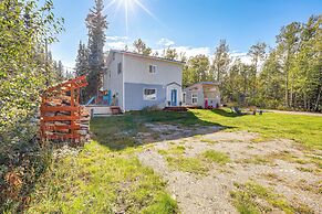 Delta Junction Retreat w/ Northern Lights Cabin!