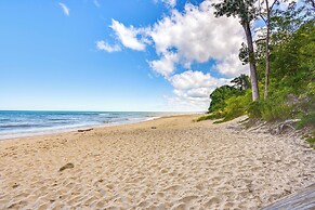 Coloma Retreat w/ Fire Pit, Walk to Beaches!