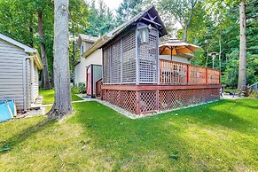 Coloma Retreat w/ Fire Pit, Walk to Beaches!