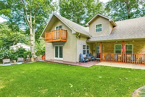 Coloma Retreat w/ Fire Pit, Walk to Beaches!