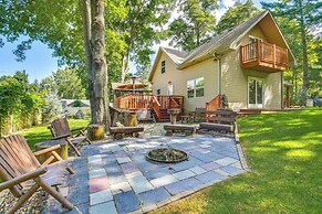 Coloma Retreat w/ Fire Pit, Walk to Beaches!