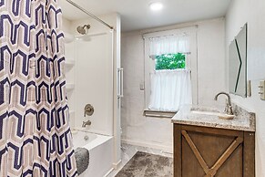Charming Hillsboro Home < 1 Mi to Downtown!