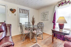 Charming Hillsboro Home < 1 Mi to Downtown!