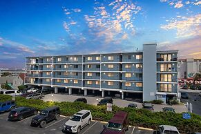 Chic Ocean City Condo Steps From The Beach 2 Bedroom Condo by RedAwnin
