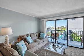 Chic Ocean City Condo Steps From The Beach 2 Bedroom Condo by RedAwnin