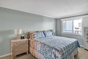 Chic Ocean City Condo Steps From The Beach 2 Bedroom Condo by RedAwnin