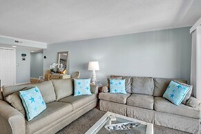 Chic Ocean City Condo Steps From The Beach 2 Bedroom Condo by RedAwnin