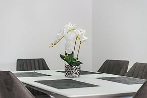 The City Grand Veranda