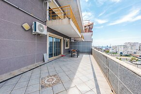 The City Grand Veranda