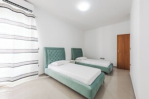 The City Grand Veranda