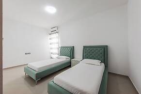 The City Grand Veranda