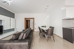 The City Grand Veranda