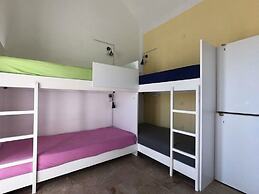 Fira Backpackers Place