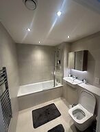 Skyview Elegance Luxury Top-floor Retreat