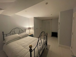 Shepherds Bush London Retreat