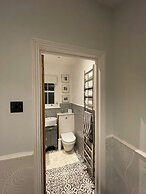 Shepherds Bush London Retreat