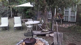 Dark Green House en Chacras de Coria