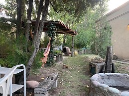 Dark Green House en Chacras de Coria