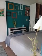 Dark Green House en Chacras de Coria