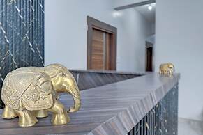 Hotel Cloud 9 Luxury stay - Mysore