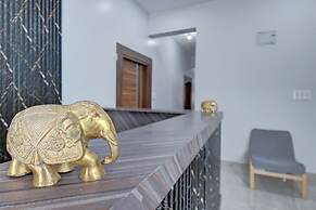 Hotel Cloud 9 Luxury stay - Mysore