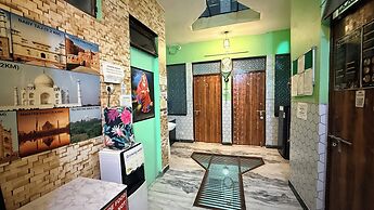 Anukampa paying guest house