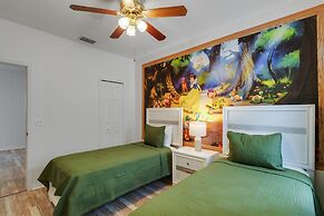 5/3 Pool Home Located in Sunset Ridge Community!