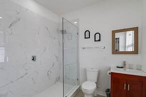 5/3 Pool Home Located in Sunset Ridge Community!