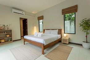 2Beds pool night market  Soi Namjai v122