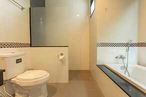 2Beds pool night market  Soi Namjai v122