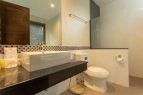 2Beds pool night market  Soi Namjai v122