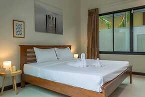 2Beds pool night market  Soi Namjai v122