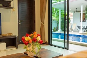 2Beds pool night market  Soi Namjai v122