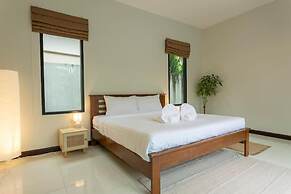 2Beds pool night market  Soi Namjai v122