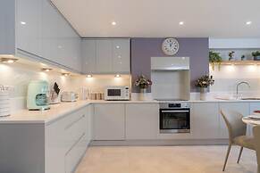 Stunning 2BD in the Heart of Cheltenham