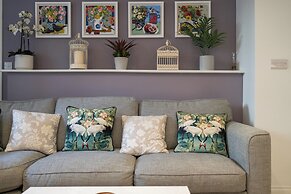 Stunning 2BD in the Heart of Cheltenham