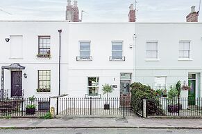 Stunning Townhouse with Large Garden