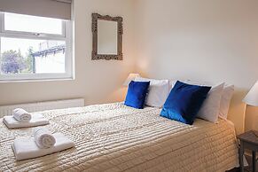 Stunning Townhouse with Large Garden