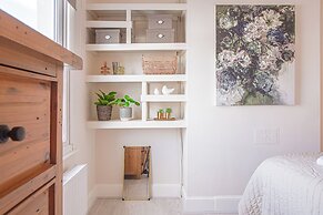 Stunning Townhouse with Large Garden