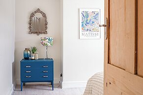 Stunning Townhouse with Large Garden